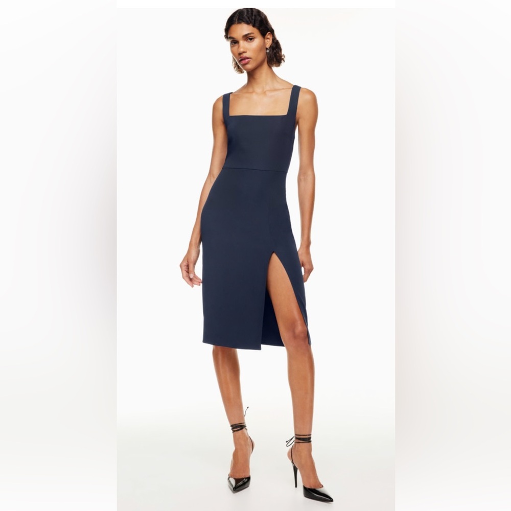 Babaton* 90’s Slit Midi Dress